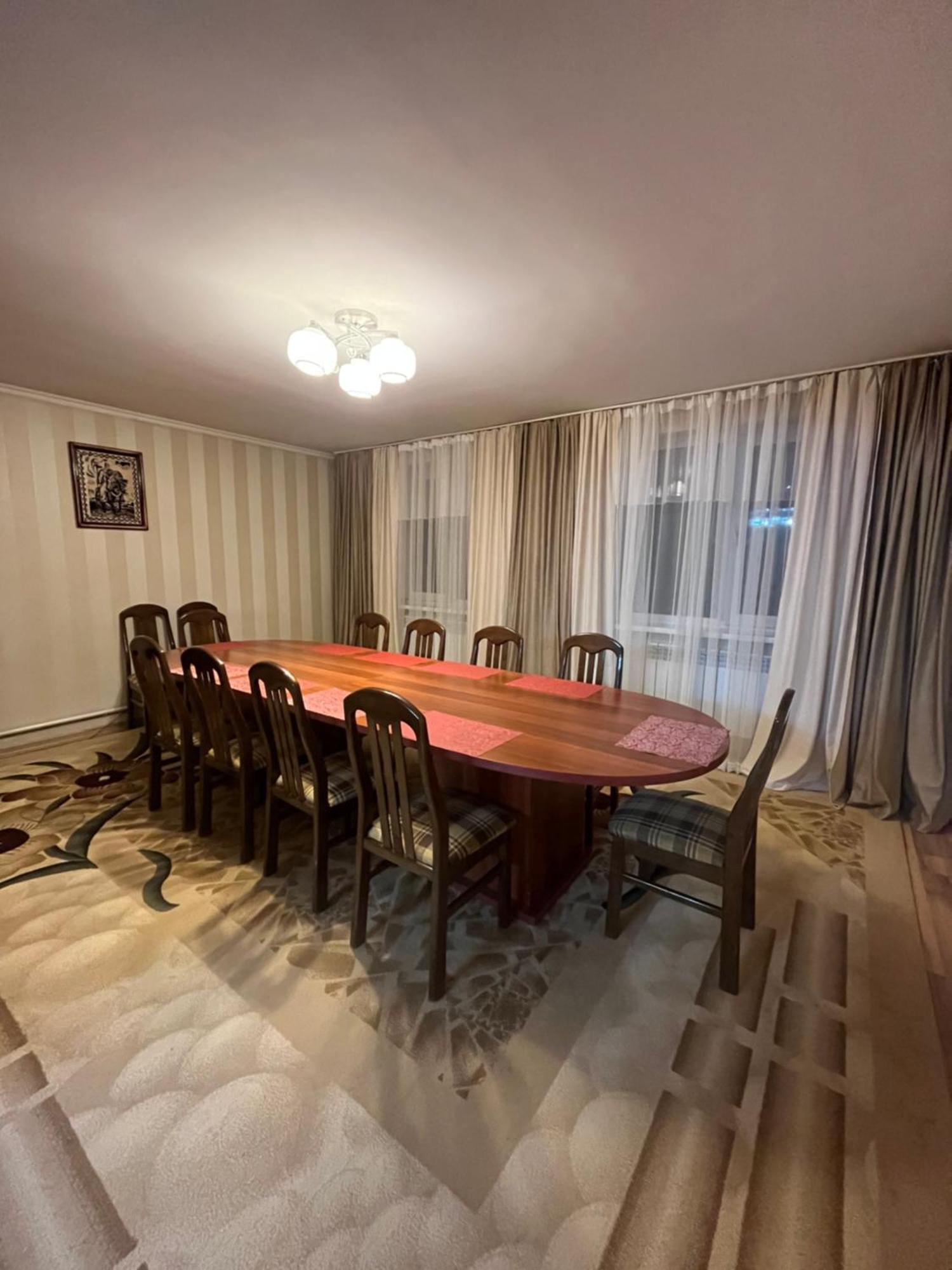 Jasmin Hotel Karakol Ngoại thất bức ảnh